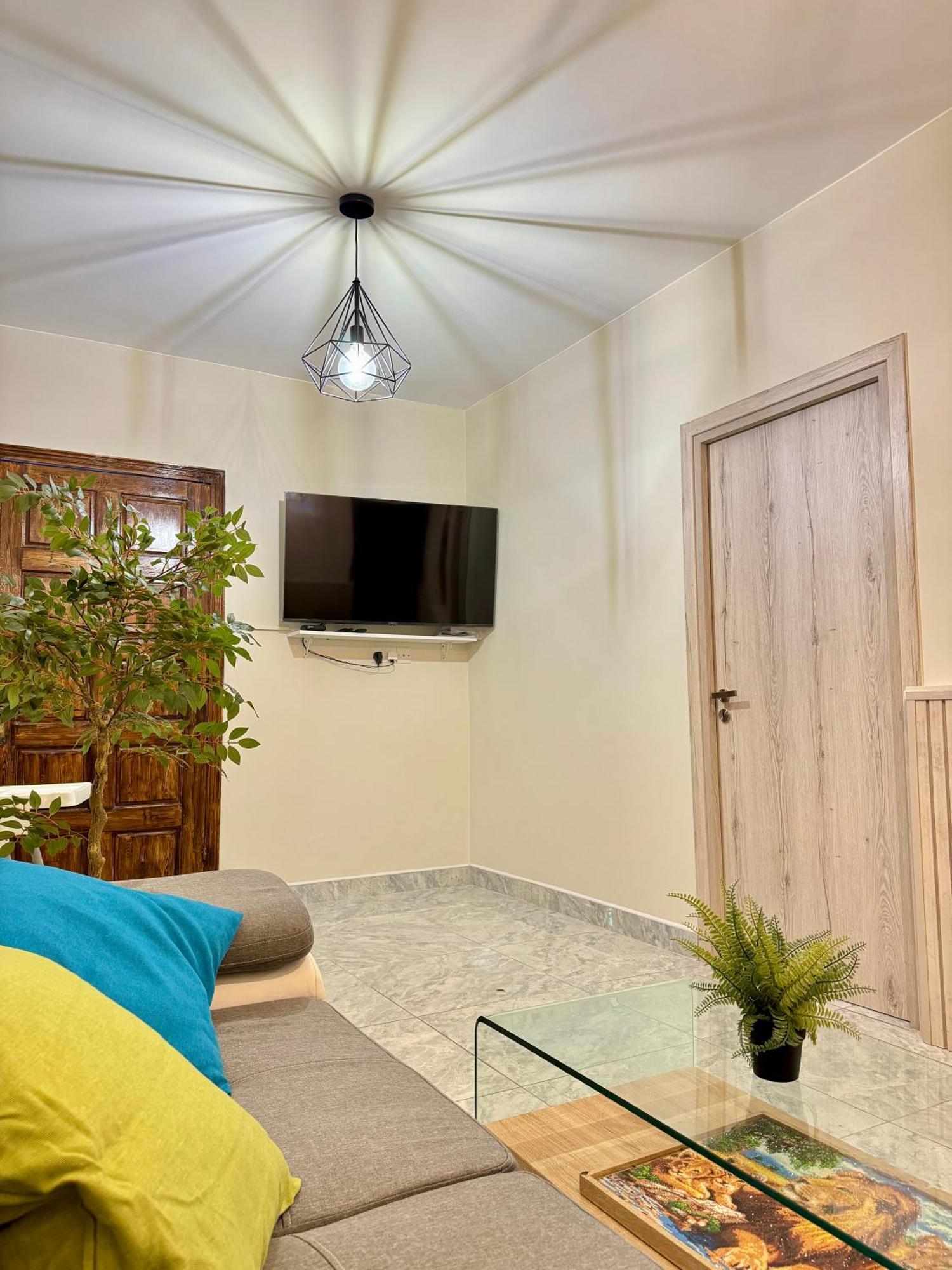 Appartement Dub House à Paphos Extérieur photo